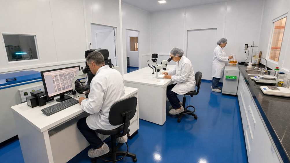 Centro de pesquisa e desenvolvimento (P&D) de bioinsumos Biolatus